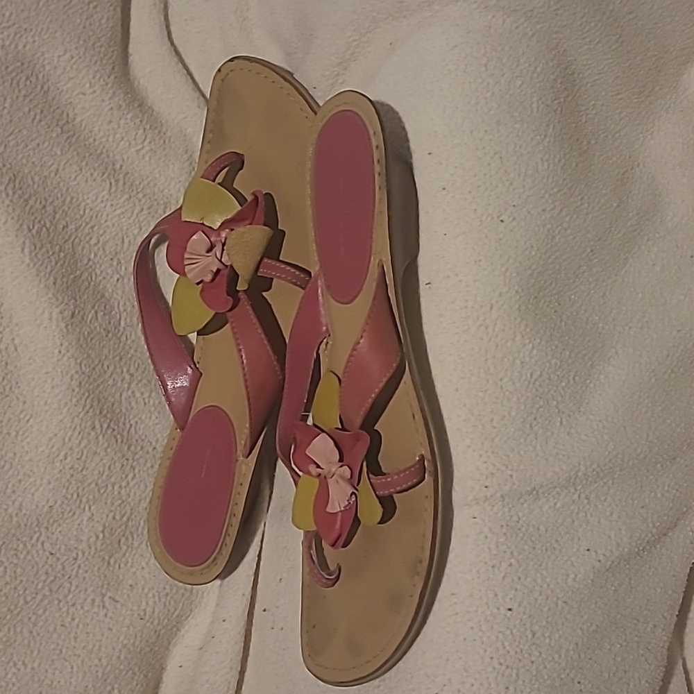 Sandals - Picture 2 of 4